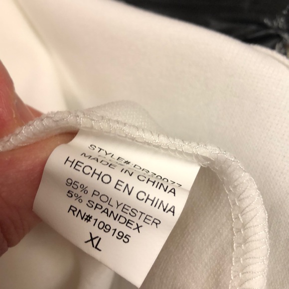 Ladies dress - Picture 2 of 2